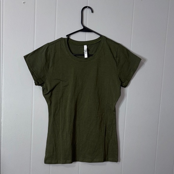 Olive green XL tee - Picture 1 of 4